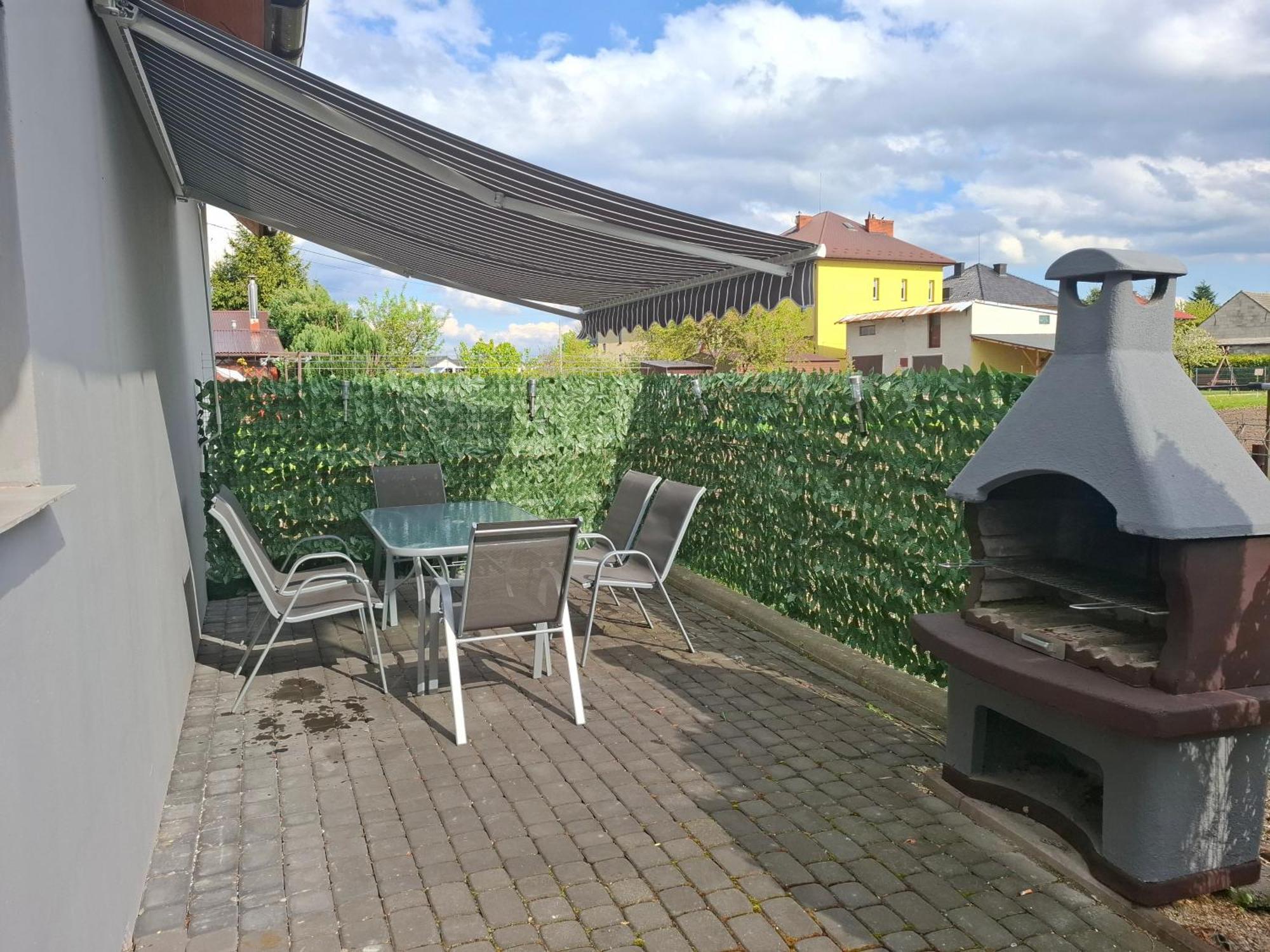Mieszkanie B Lowiczki Zator Exterior foto